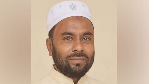 আড়াইহাজার পৌরসভার নবনির্বাচিত মেয়র সুন্দর আলীর দায়িত্ব গ্রহন