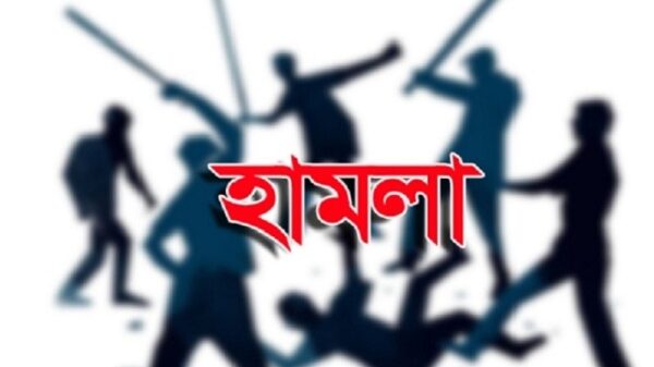 সাংবাদিকদের উপর সন্ত্রাসী হামলার প্রতিবাদে ফতুল্লা প্রেস ক্লাবের প্রতিবাদ সভা