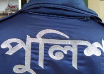 পুলিশকে বাঁচাতে হলে, মব বন্ধ করতে হবে