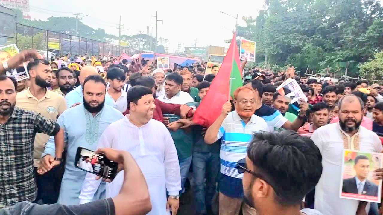 ছাত্র-জনতার গণঅভ্যুত্থানের বর্ষপূর্তিতে সোনারগাঁয়ে উপজেলা বিএনপির বিজয় র‍্যালি
