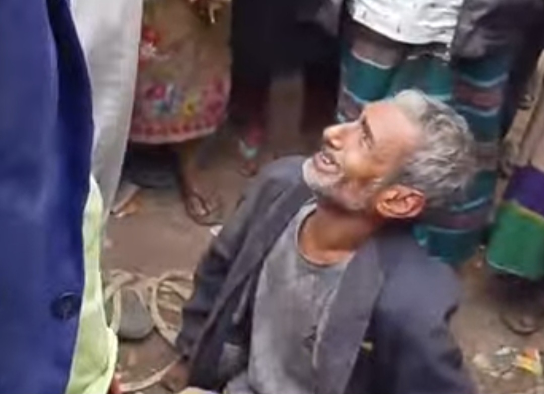 সোনারগাঁয়ে হত্যা মামলার আসামীরা জামিনে বের হয়ে বাদীর পরিবারে হামলার অভিযোগ