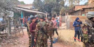 সোনারগাঁয়ে আধিপত্য বিরোধে তিন গ্রামের সংঘর্ষ, টেঁটাবিদ্ধসহ আহত অন্তত ১৫