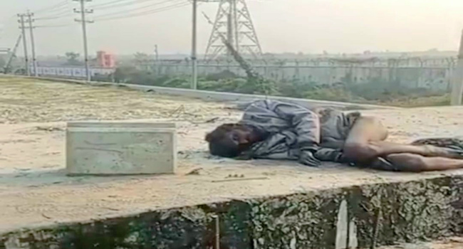 সোনারগাঁয়ে এশিয়ান হাইওয়ে সড়কে অজ্ঞাত ব্যক্তির লাশ উদ্ধার