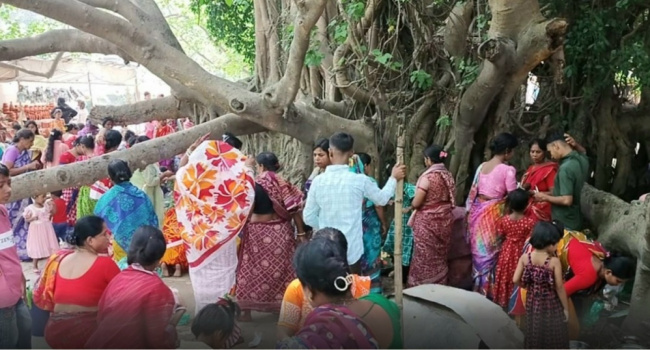 সোনারগাঁয়ে শুরু হয়েছে শত বছরের ঐতিহ্যবাহী ‘বউ মেলা