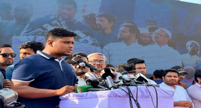 হাসনাত আবদুল্লাহর বক্তব্য ঘিরে সোনারগাঁয়ে বিএনপি নেতাকর্মীদের মিশ্র প্রতিক্রিয়া