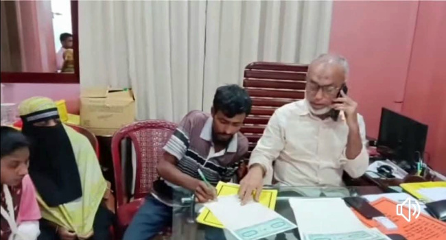 ব্যাটারিচালিত অটোরিকশা দেওয়ার শর্তে মাদক ব্যবসা ছাড়ার অঙ্গীকার