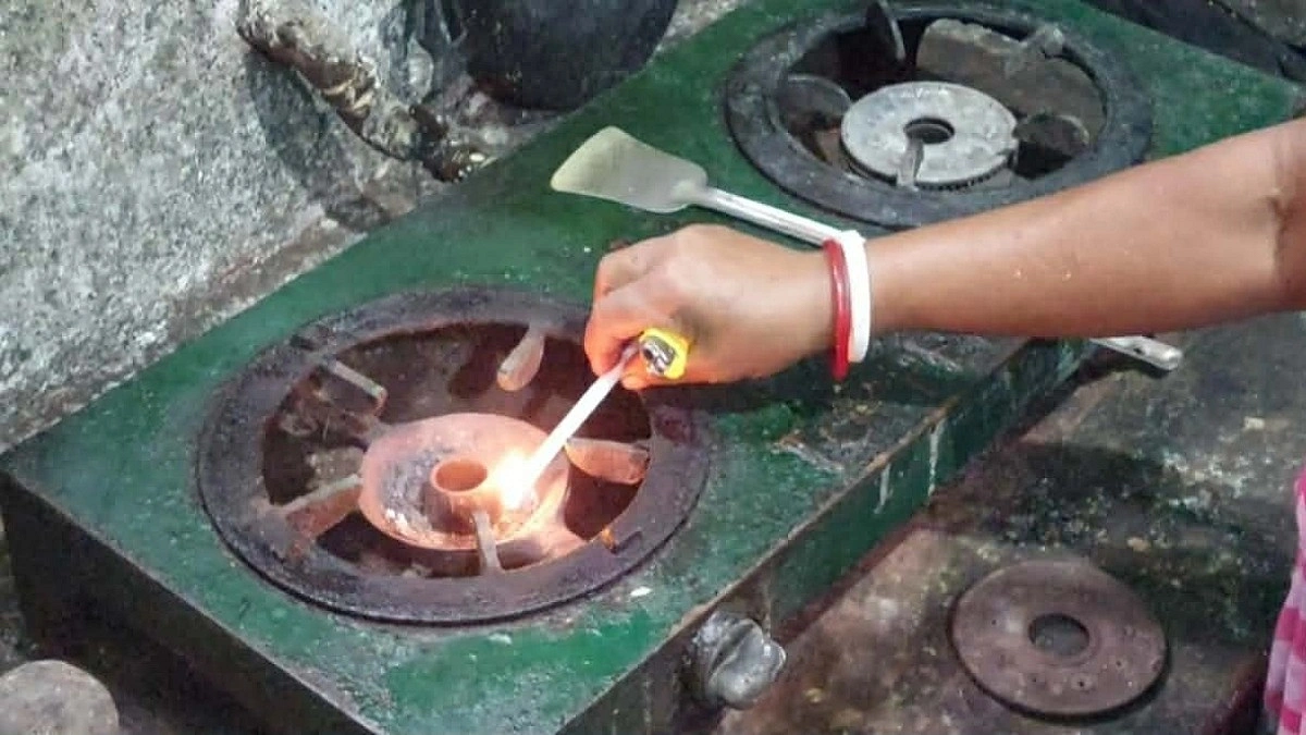 সোনারসোনারগাঁয়ে গ্যাস সংকটে জনজীবন বিপর্যস্ত