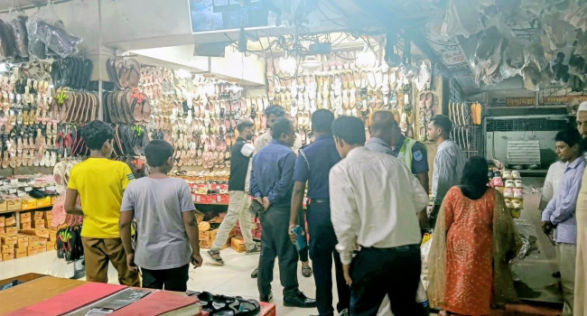বিদ্যুৎ সাশ্রয় ও অপচয় রোধে সোনারগাঁয়ে উপজেলা প্রশাসনের অভিযান