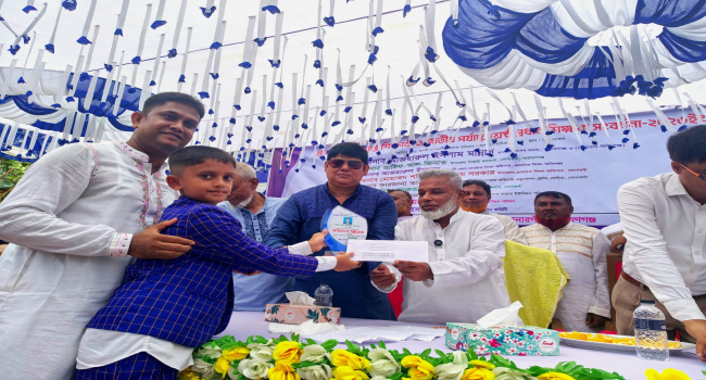সোনারগাঁয়ে মেধাবী শিক্ষার্থী ও শ্রেষ্ঠ শিক্ষকদের সংবর্ধনা