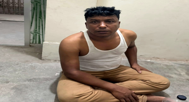 সোনারগাঁয়ে ট্রাক ডাকাতিকালে ভুয়া পুলিশ সদস্য গ্রেপ্তার
