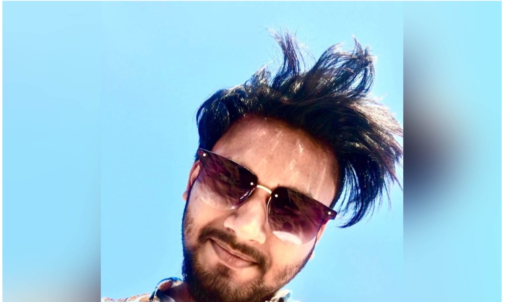 সোনারগাঁয়ে প্রবাসফেরত ছেলের বিরুদ্ধে মাকে মারধর ও ঘরছাড়া করার অভিযোগ