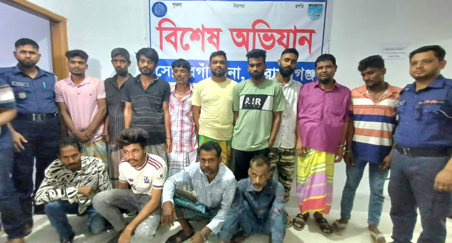 সোনারগাঁয়ে পুলিশের বিশেষ অভিযানে ১৩ জন গ্রেপ্তার