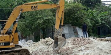 সোনারগাঁয়ে ৬টি অবৈধ চুনা কারখানা গুঁড়িয়ে দিল তিতাস