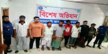 সোনারগাঁয়ে বিশেষ অভিযানে ৮ জন গ্রেপ্তার, ইয়াবা উদ্ধার
